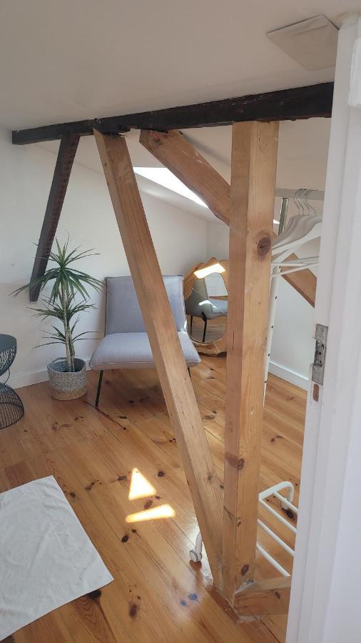 Litle Tiny Room In The Attic Лиссабон Экстерьер фото